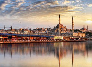 Chia sẻ kinh nghiệm du lịch Thổ Nhĩ Kỳ mùa thu đầy đủ từ A – Z Chia sẻ kinh nghiệm du lịch Thổ Nhĩ Kỳ mùa thu đầy đủ từ A - Z